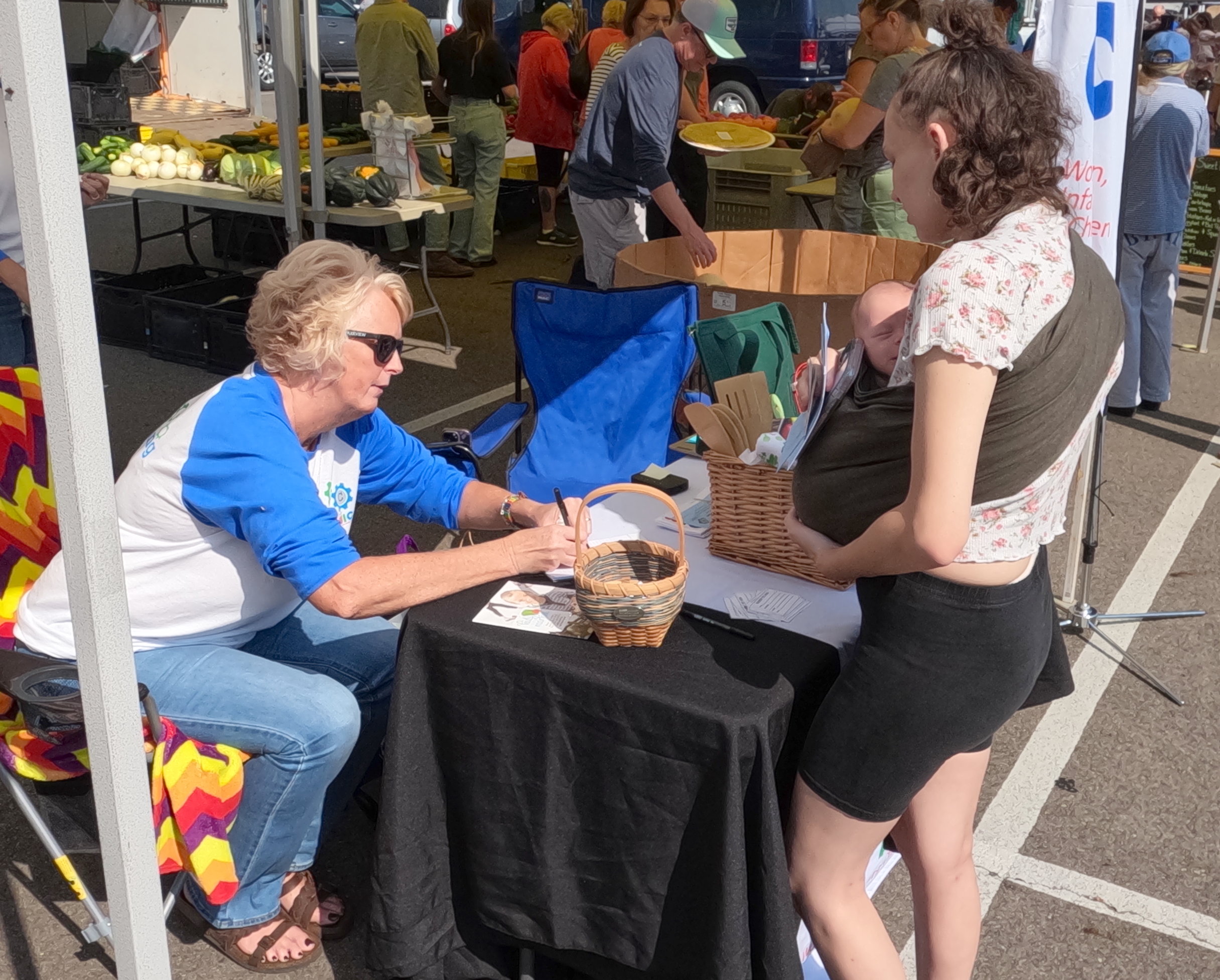 Women, Infants and Children the Guest of Saturday's Chillicothe Farmers