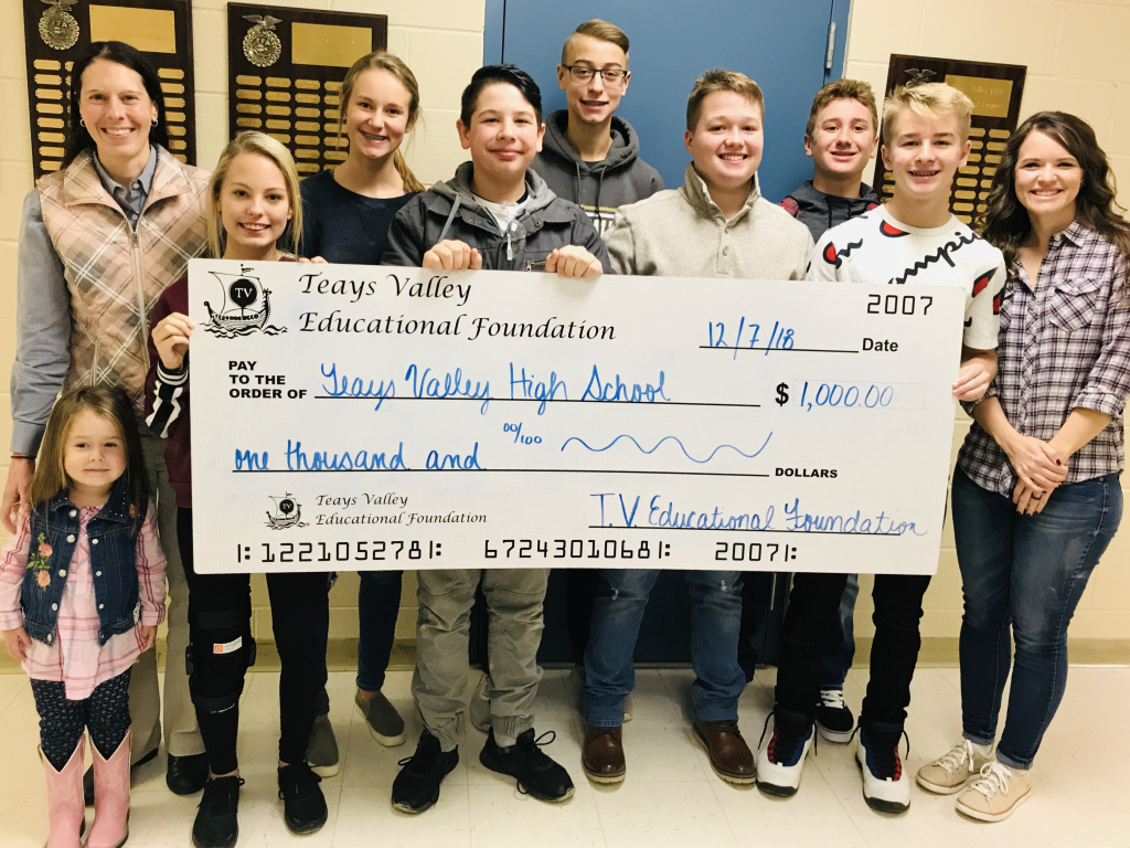 Teays Valley alumna Dr. Nikki Waidelich Gatens Sponsors AG Grant