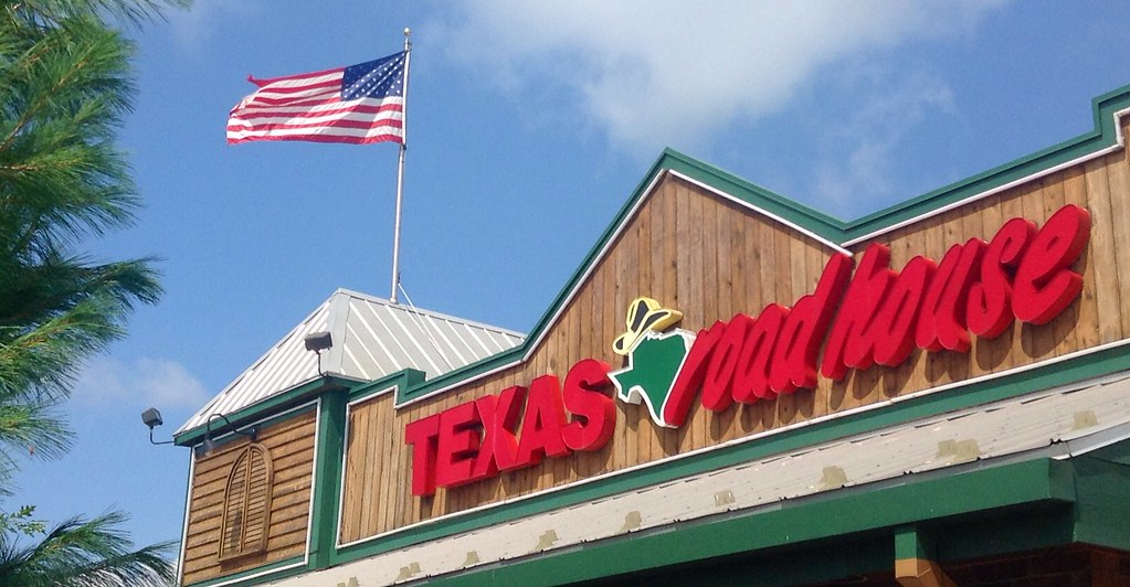 Texas Roadhouse Offering Free Lunch to Veterans on Veterans Day