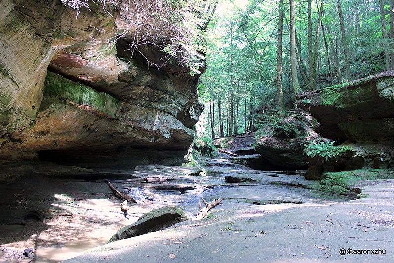 Old Man's Cave Hocking Hills has Several Walking Trails - Vimarsana News