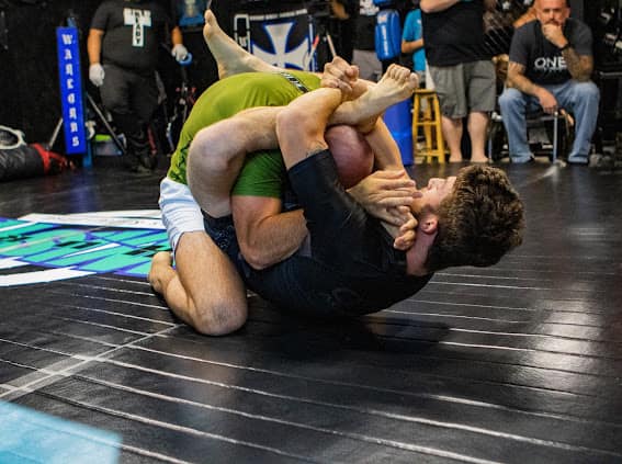 Hurry wins World Jiu-Jitsu Championship, Observer Local News