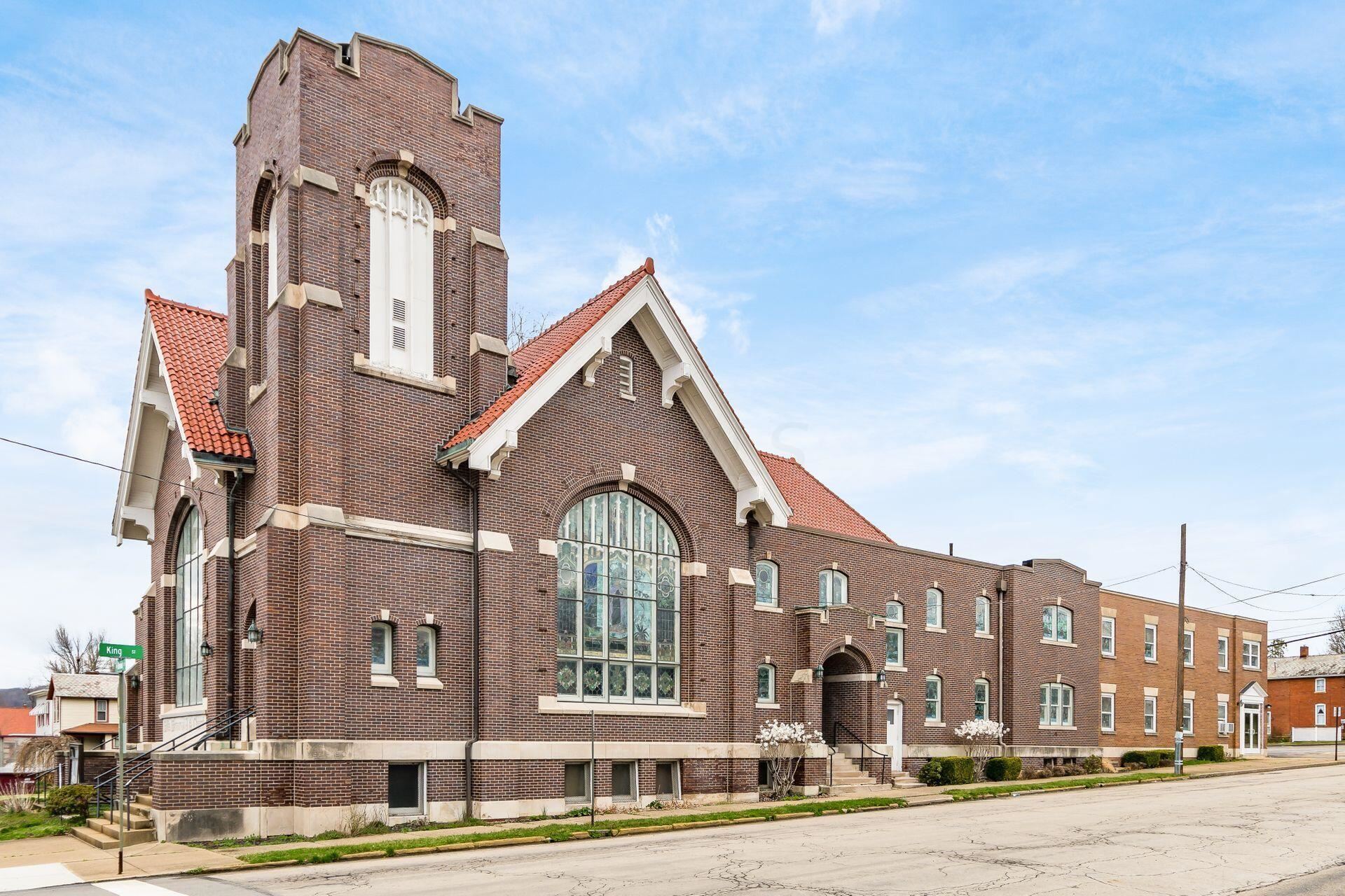 lancaster ohio churches