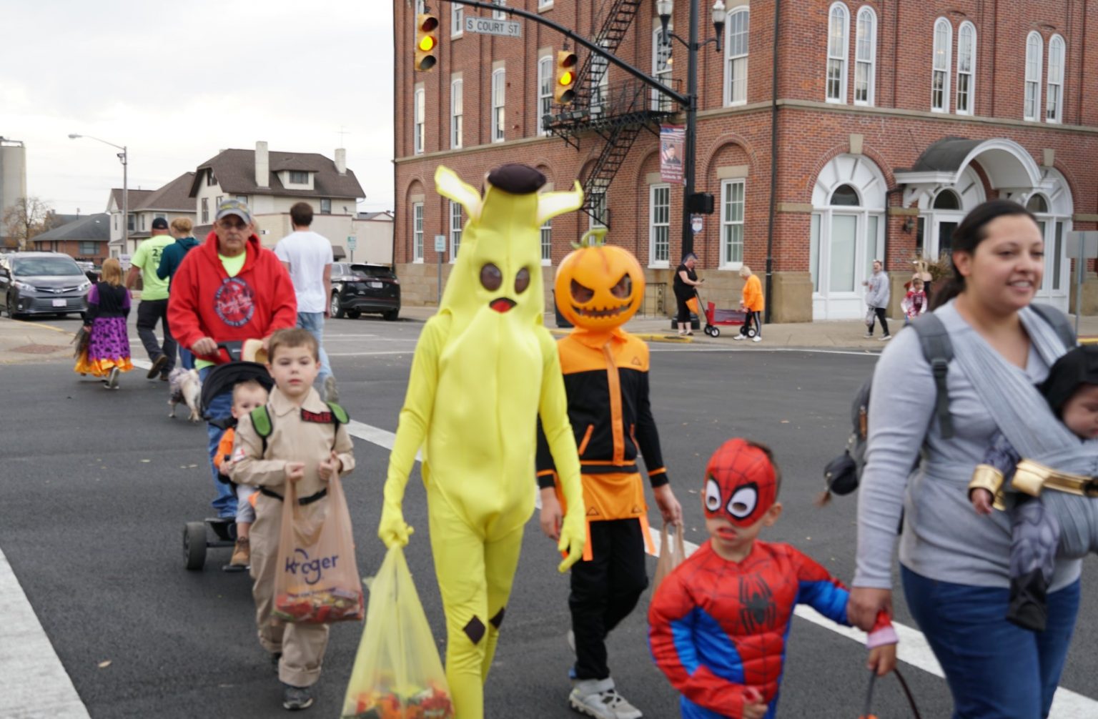 (Photo Dump) Circleville Downtown Business Trick or Treat Scioto Post