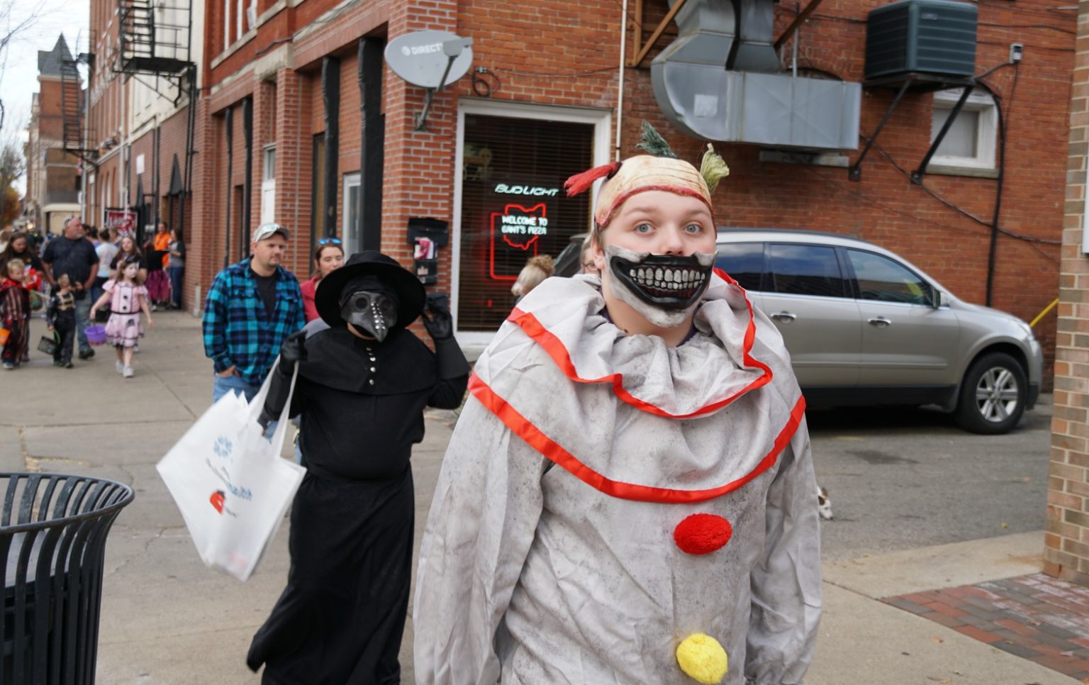 Circleville Ohio Trick Or Treat 2025 Sioux Vernice