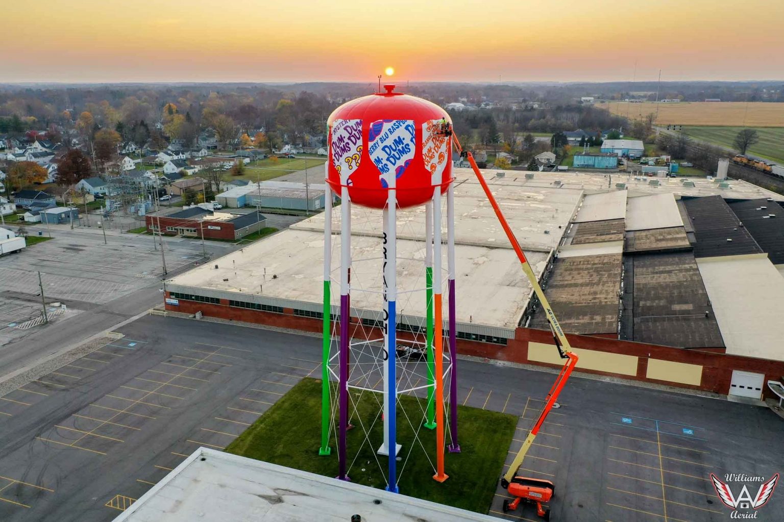 Famous Pickaway County Local Eric Henn is Painting DumDums Watertower in Ohio Scioto Post