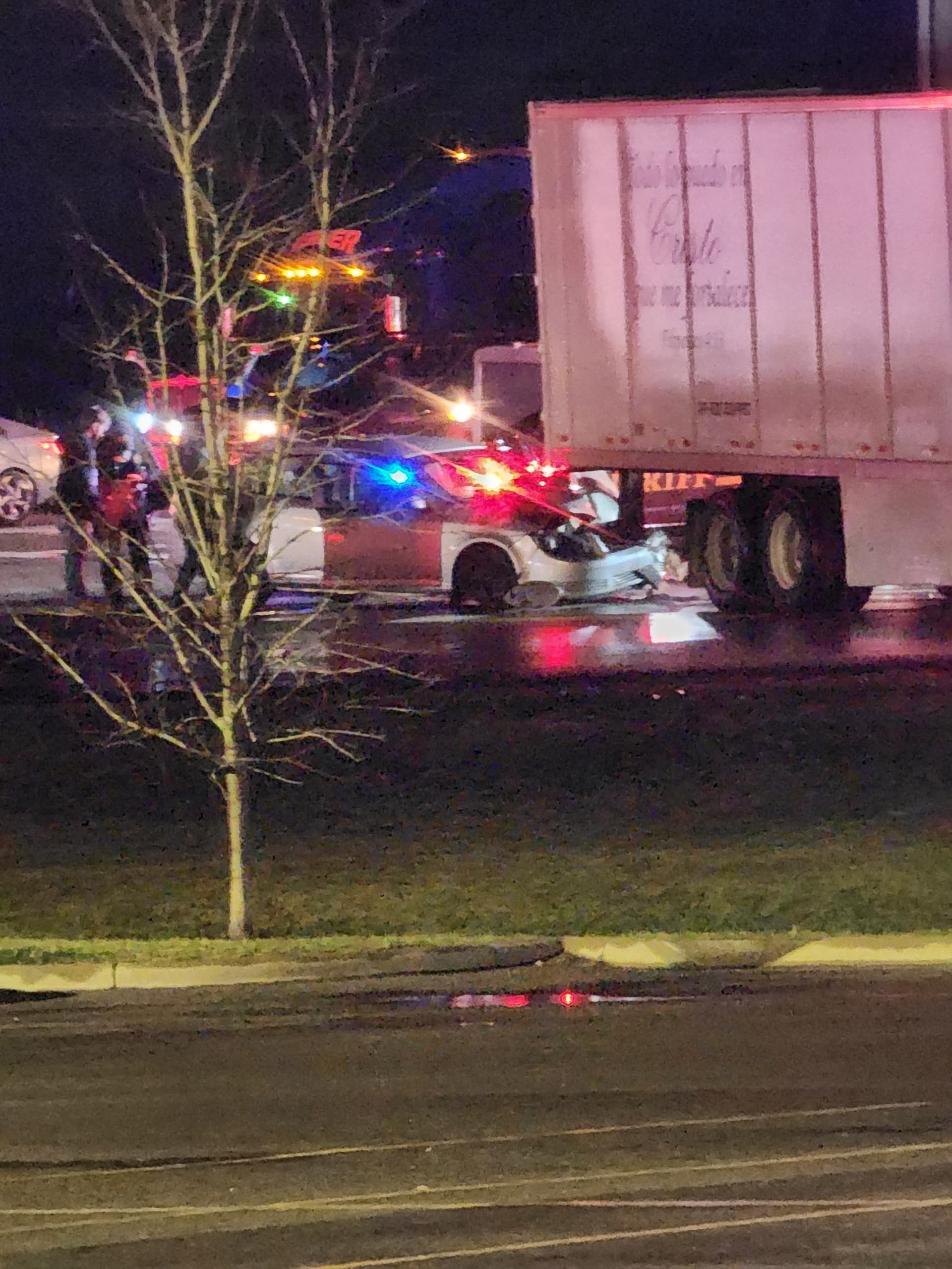Breaking - Two Semi and Car Crash on US-23 in Pickaway County - Scioto Post