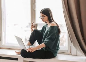 Teaching Students Critical Thinking and Media Literacy for Combat Fake ...