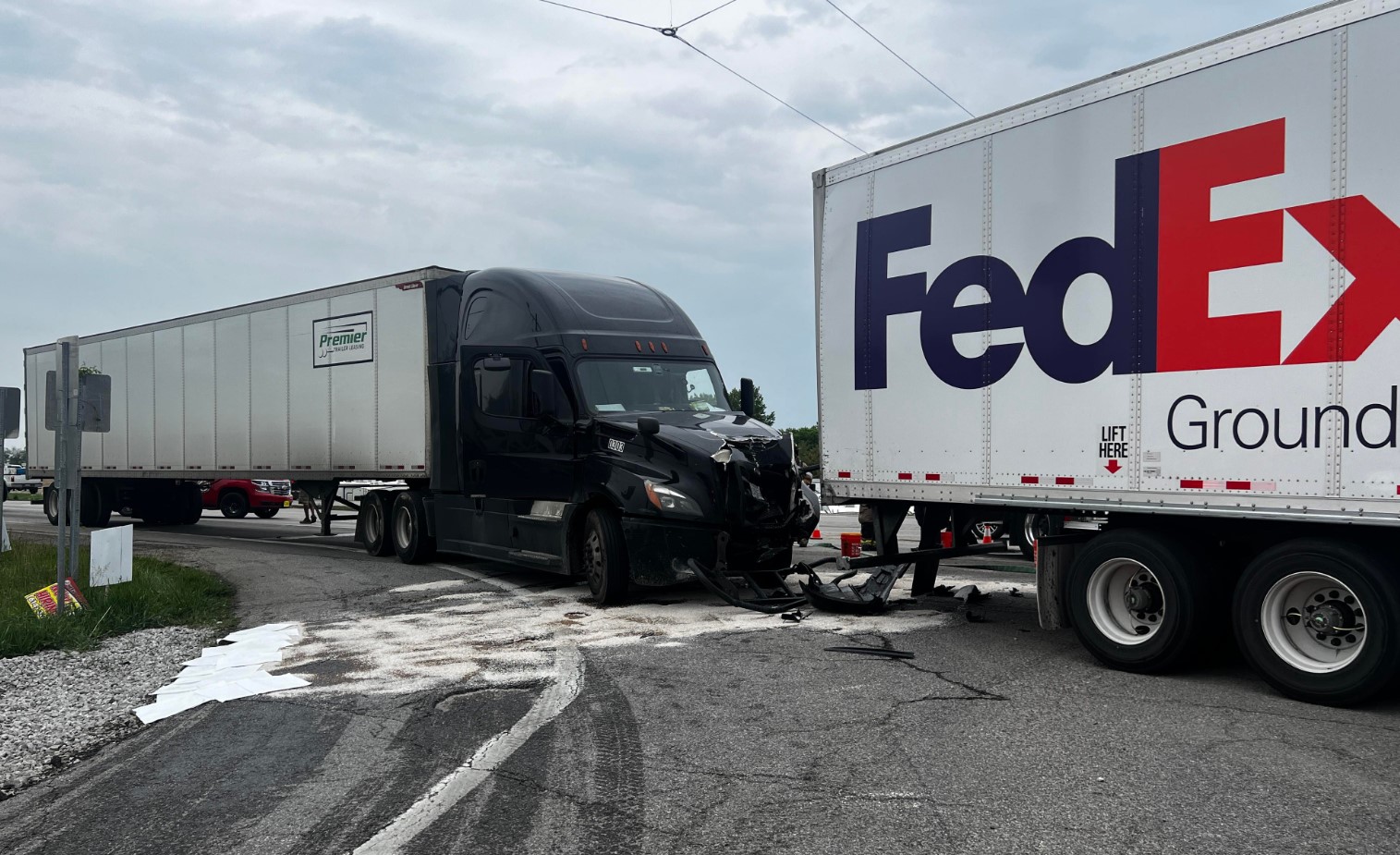Update - Two Semi vs Vehicle Crash on US-23 in Pickaway County - Scioto ...