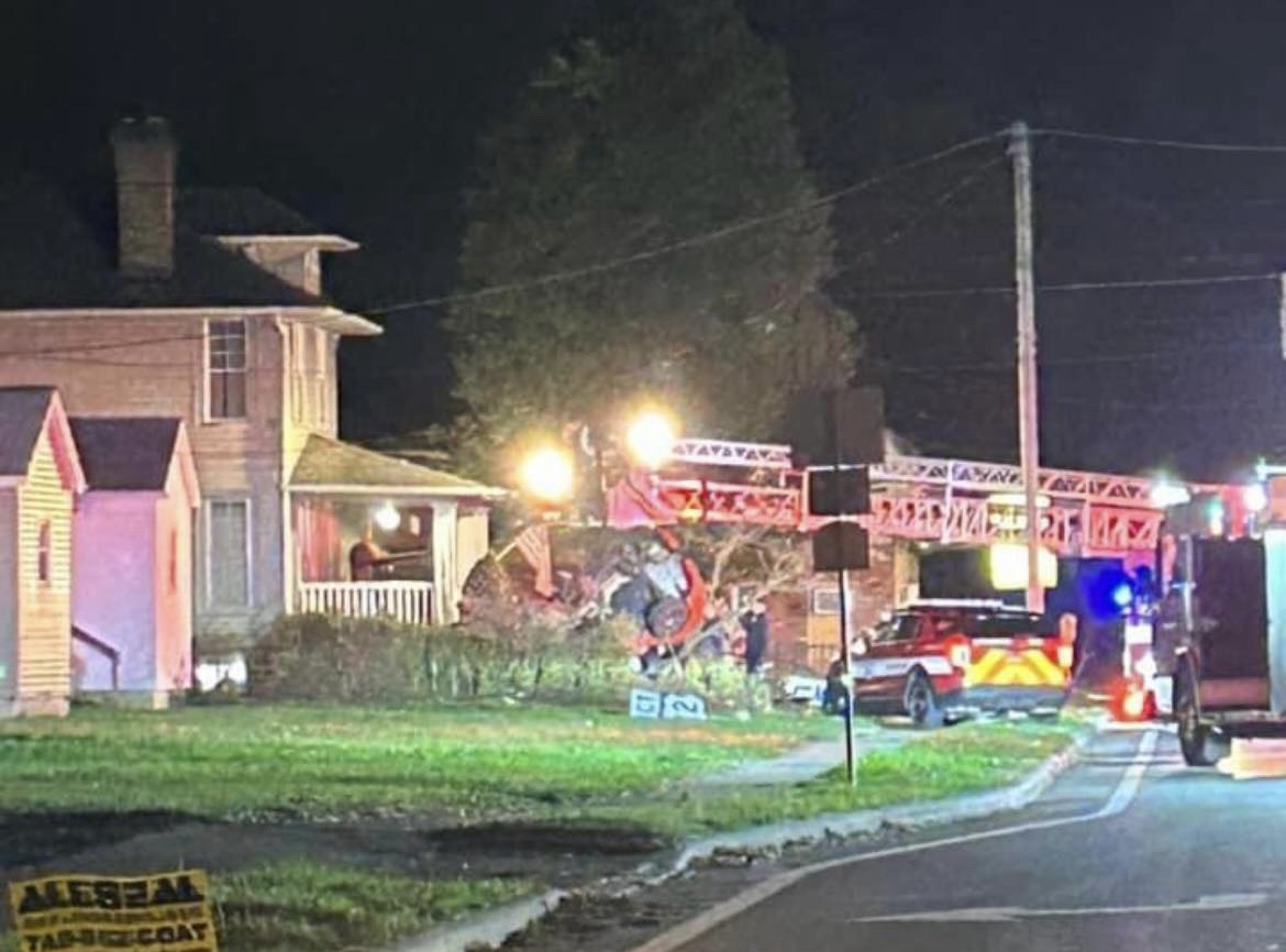 Fairfield County - One Dead Two Flown from Early Morning Crash - Vimarsana News