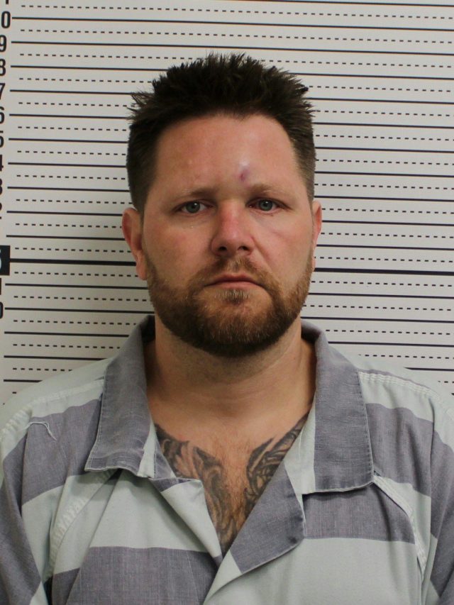 MUGSHOTS_36122445